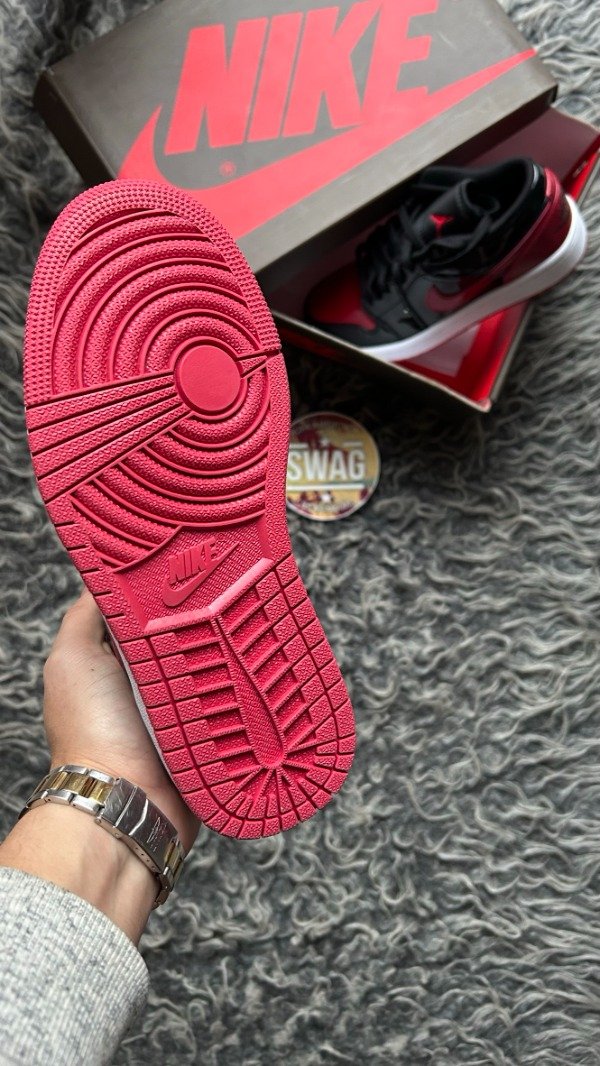 Producto - JORDAN RETRO 1 LOW BRED PATENT - 3