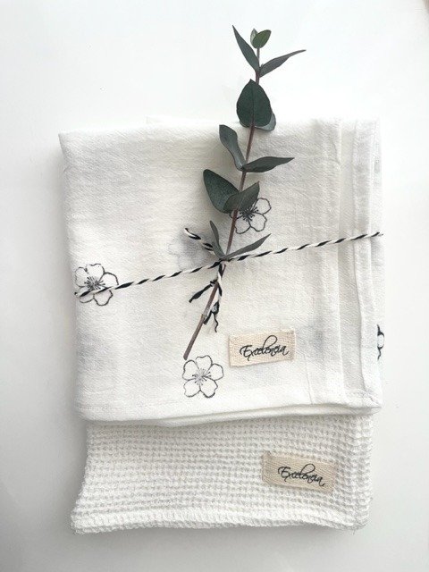 Producto - Set de repasadores Flores Off White
