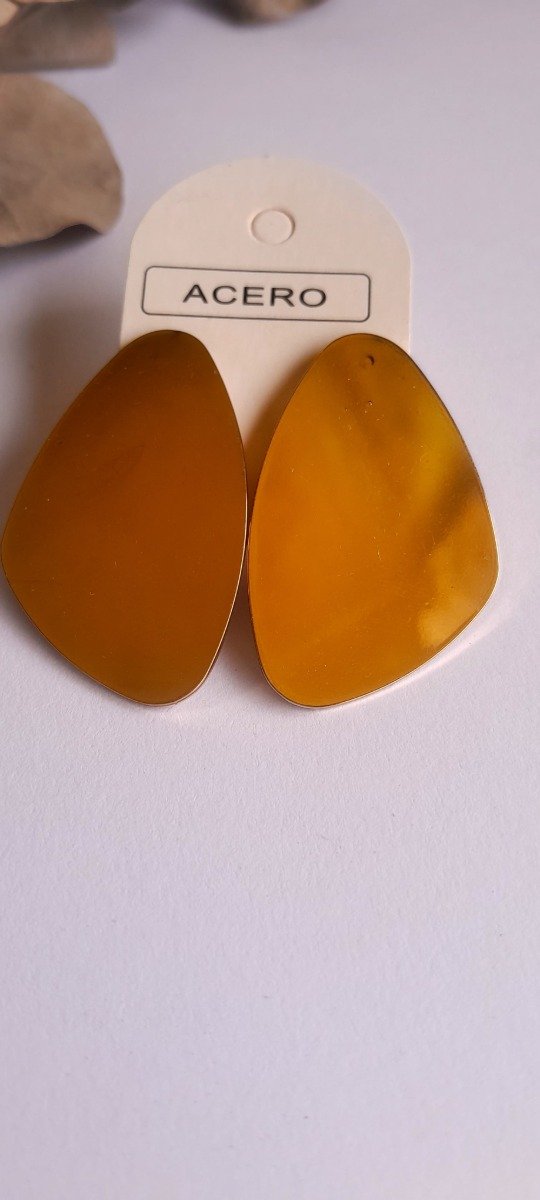 Producto - Aros acero dorado pasantes chapa asimétrico