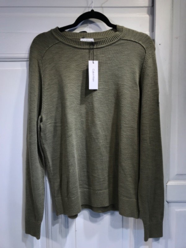 Producto - Sweater CALVIN KLEIN verde nuevo con etiqueta Talle M- PRECIO: 83x