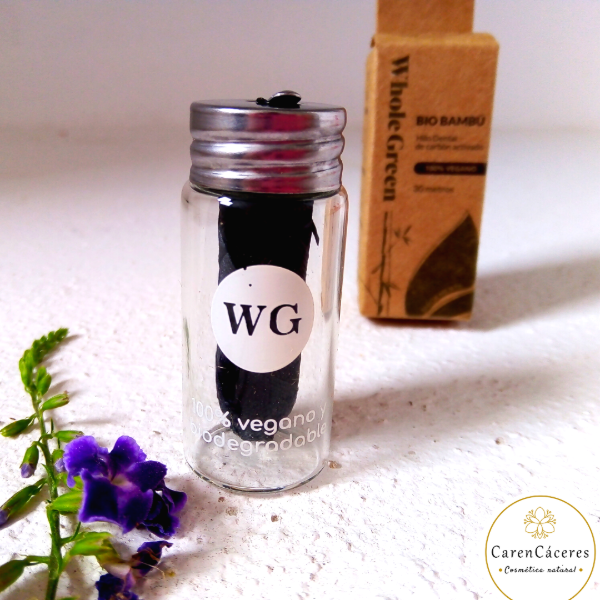 Producto - HILO DENTAL BIO MENTA Y CARBON ACTIVADO