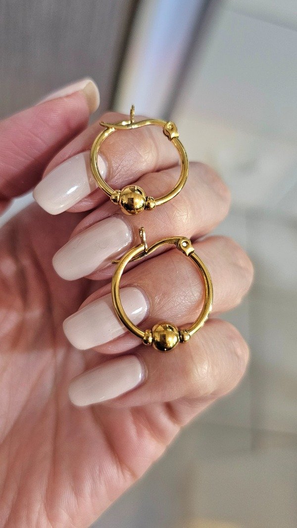 Producto - Argollas con bolita. Acero Dorado