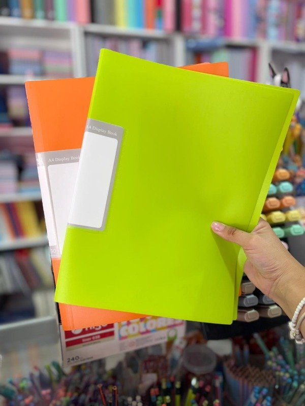 Producto - Carpeta c/ 30 folios A4 - naranja/verde