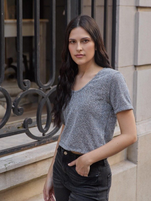 Producto - Remera antonia