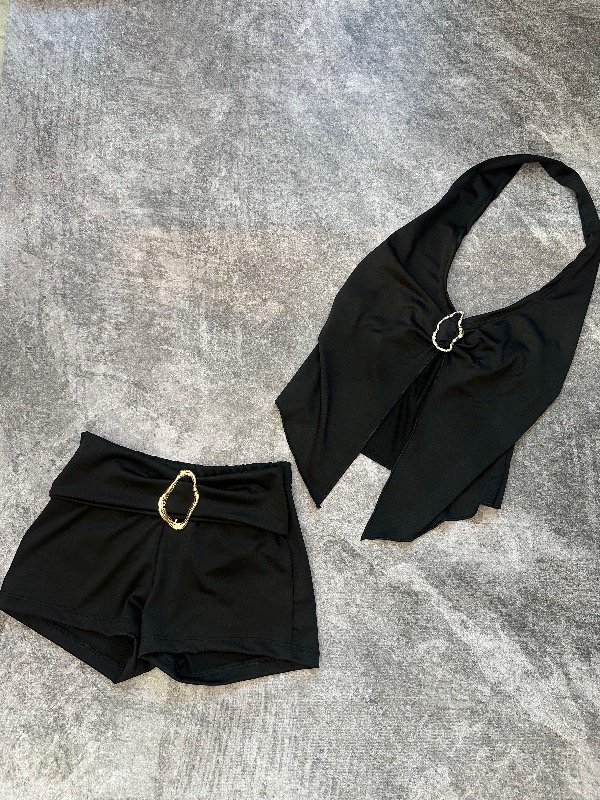 Producto - short hebilla dorada tiro bajo