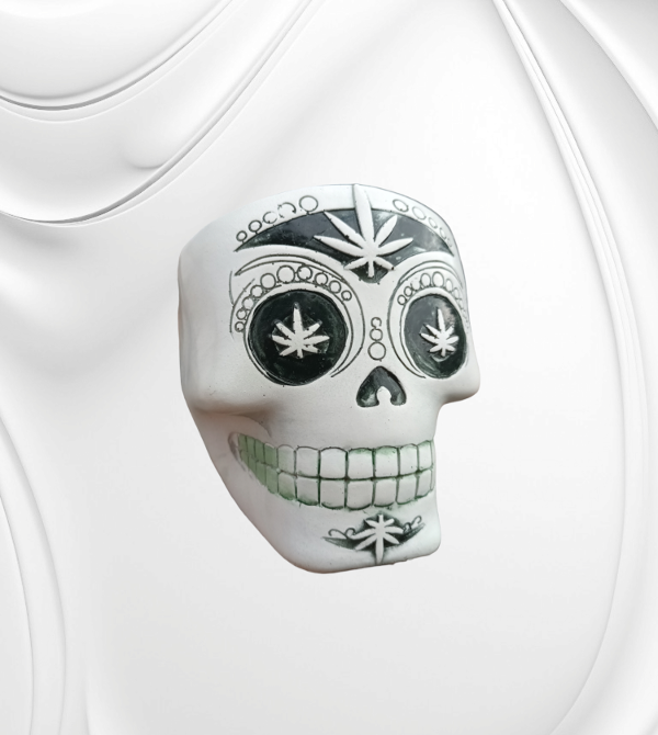 Producto - Cenicero Resina calavera