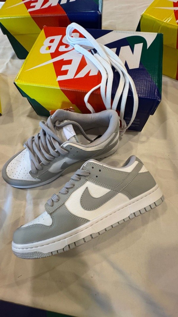 Producto - NIKE DUNK GRIS