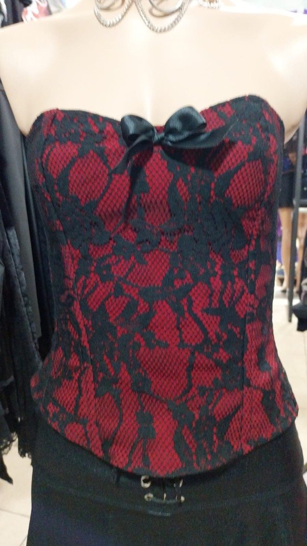 Producto - Corset con Encaje Rojo