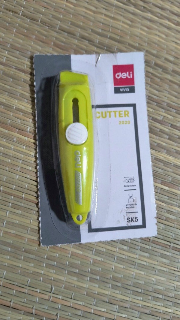 Producto - Cutter rectangular verde