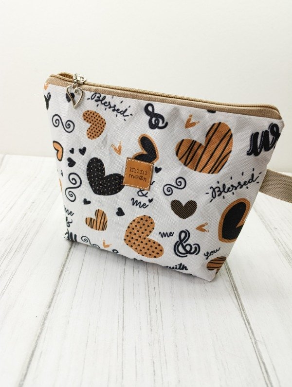 Producto - NECESSER GRANDE DE CORDURA BLANCO CON CORAZONES