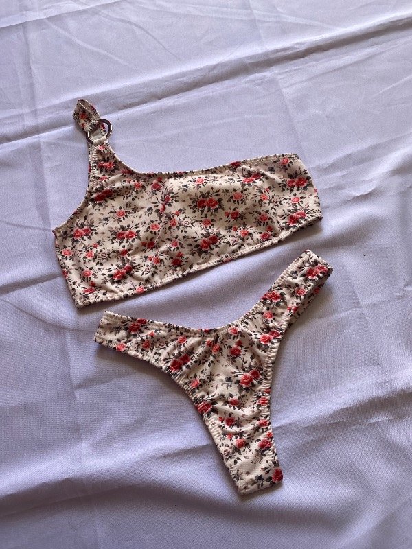 Producto - Bk 1 hombro flores