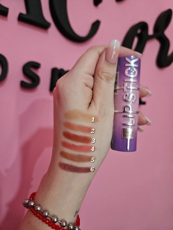 Producto - Labial en barra matte Rimera Quince