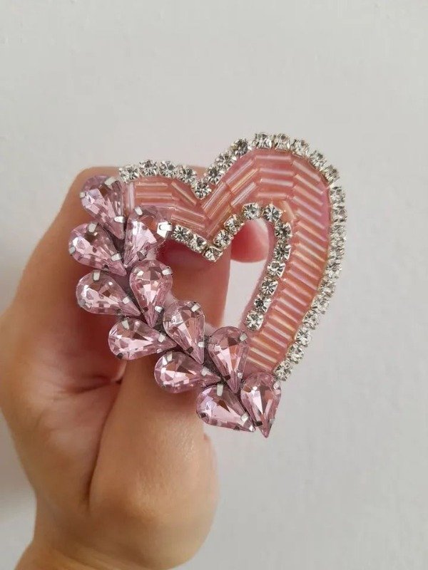 Producto - PRENDEDOR AMBER/ FARES ROSA