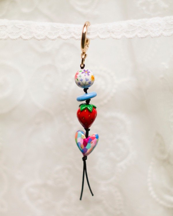 Producto - Bag charm frutilla