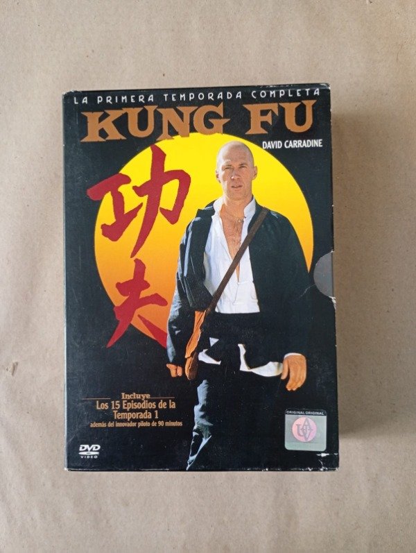Producto - Kung Fu La primera temporada completa - Carradine - Warner AVH 2007 - 6 DVDs