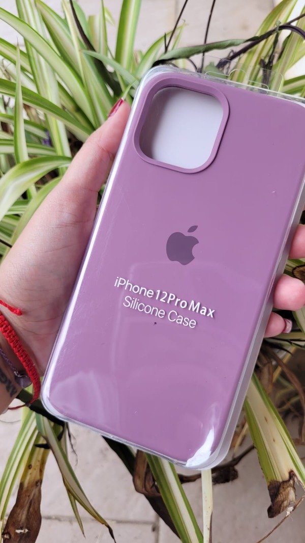 Producto - Iph 12 pro max  silicona case morado