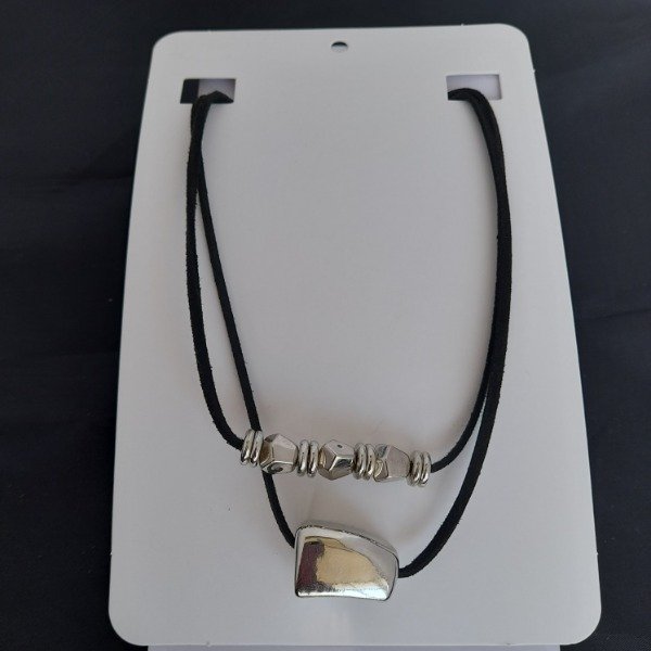Producto - collar gamuzado doble