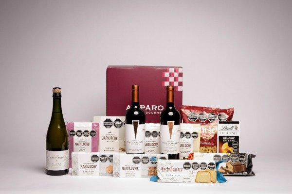 Producto - Caja Navideña Premium - Fin del Mundo Reserva