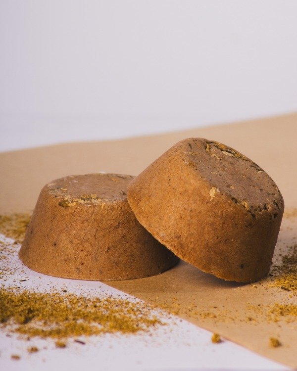 Producto - Shampoo sólido de MANZANILLA Y CANELA - Cabellos rubios/aclarante - 0