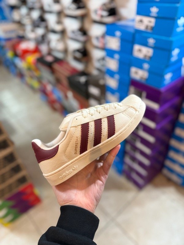 Producto - Adidas Superstar bordo