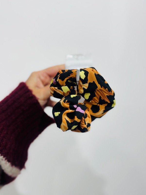 Producto - Scrunchie Print naranja