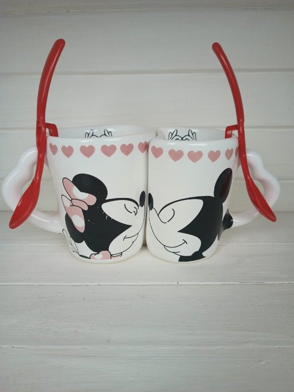 Producto - SET DE TAZAS MICKEY Y MINNIE CORAONES ROSAS
