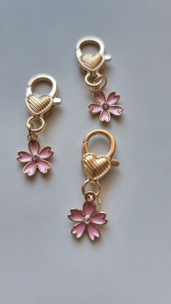 Producto - Mosquetón Flor 4