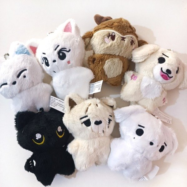 Producto - ENHYPEN PLUSHIES + PC DE REGALO