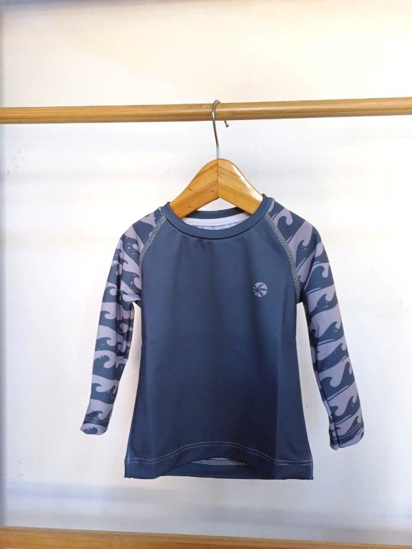 Producto - Remera ondas