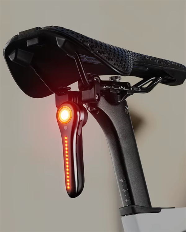 Producto - Luz de Freno Automática y Encendido Inteligente USB-C BikeCraft T24