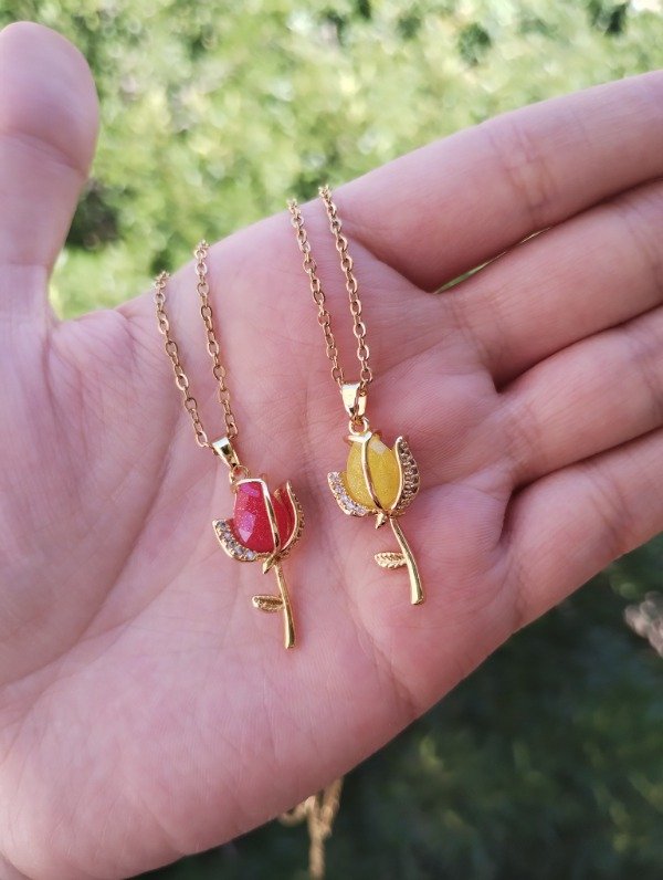 Producto - Collar tulipán rojo o amarillo
