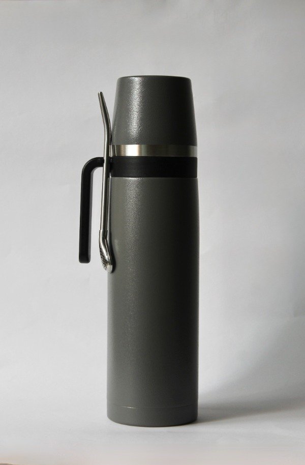 Producto - Termo media manija con bombilla Gris