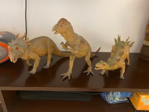 Producto - LOTE DINOSAURIOS DE PLASTICO DURO MACIZOS. PRECIO POR TODOS #11024