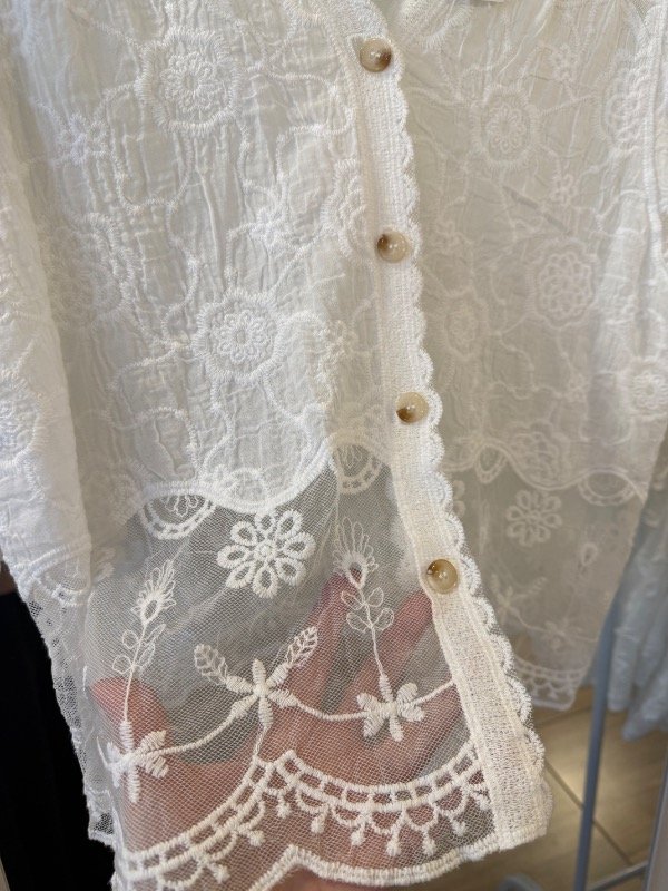 Producto - Blusa Elda encaje blanca manga corta - 2