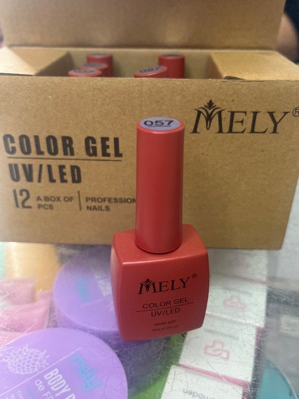 Producto - Esmalte mely 057 vence julio oferta