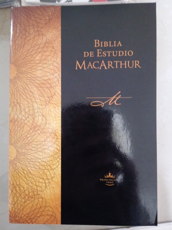 Producto - Biblia De Estudio Macarthur Tapa Blanda