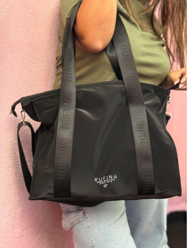 Producto - Cartera romana black