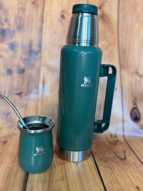 Producto - TERMO SIMIL STANLEY 1.2 LTS VERDE MILITAR