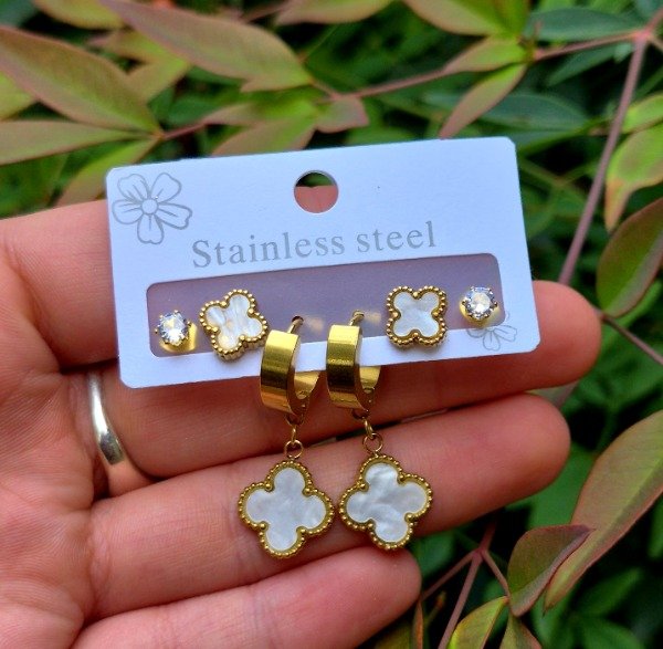 Producto - Set de aritos Trébol BLANCO x 3 pares