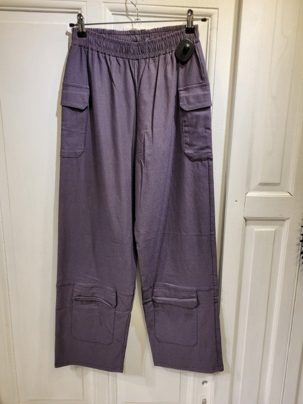 Producto - Pantalón SO CIPPO gris cargo bengalina Nuevo C/etiq Talle 16 años - PRECIO: 28X
