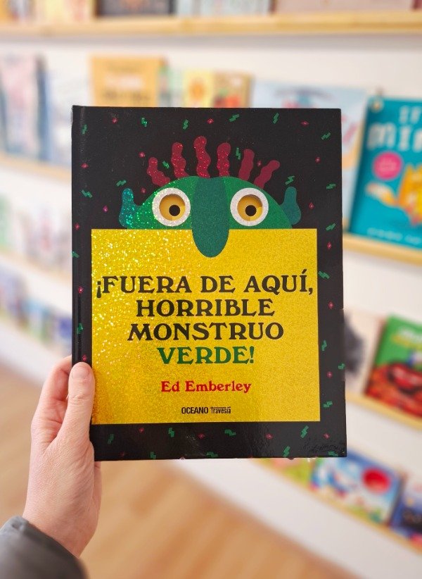 Producto - Fuera de aqui, horrible monstruo verde