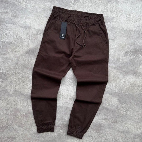 Producto - JOGGERS GABARDINA CHOCOLATE