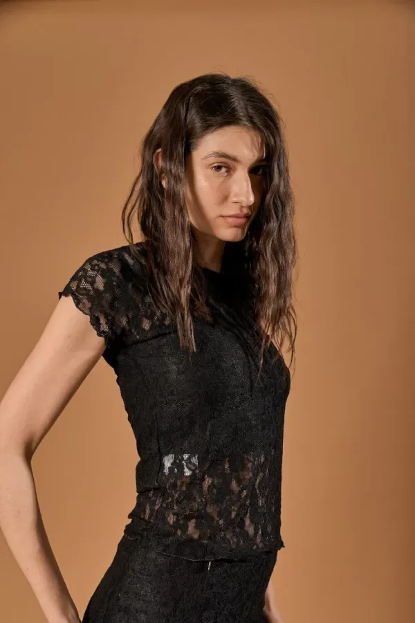 Producto - Remera Gardenia Peuque