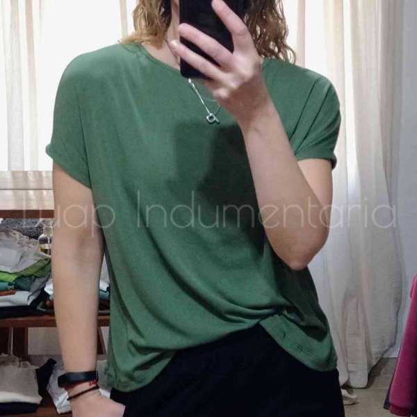 Producto - Remera Marianela verde