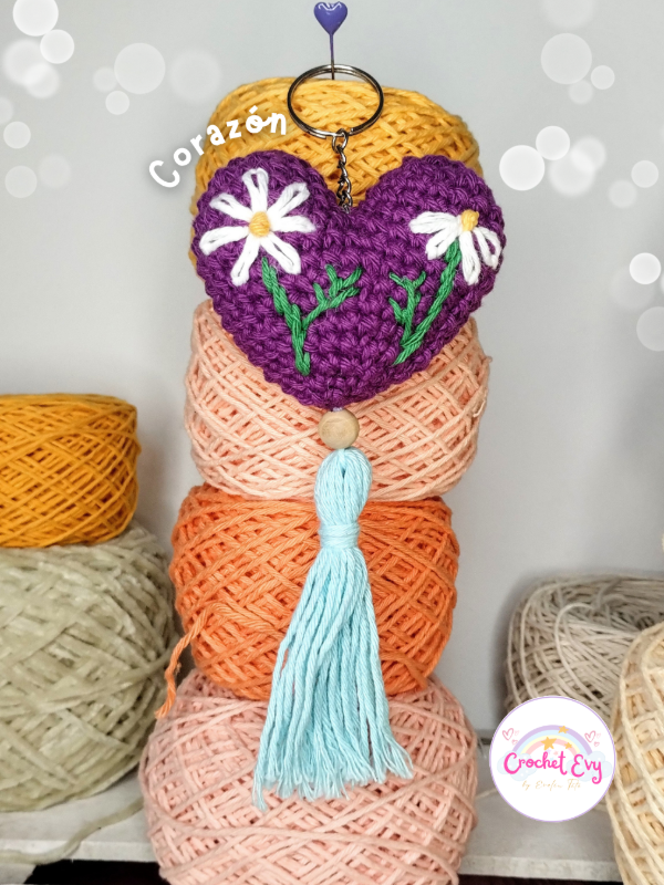 Producto - Corazón con borla- Llavero - 0