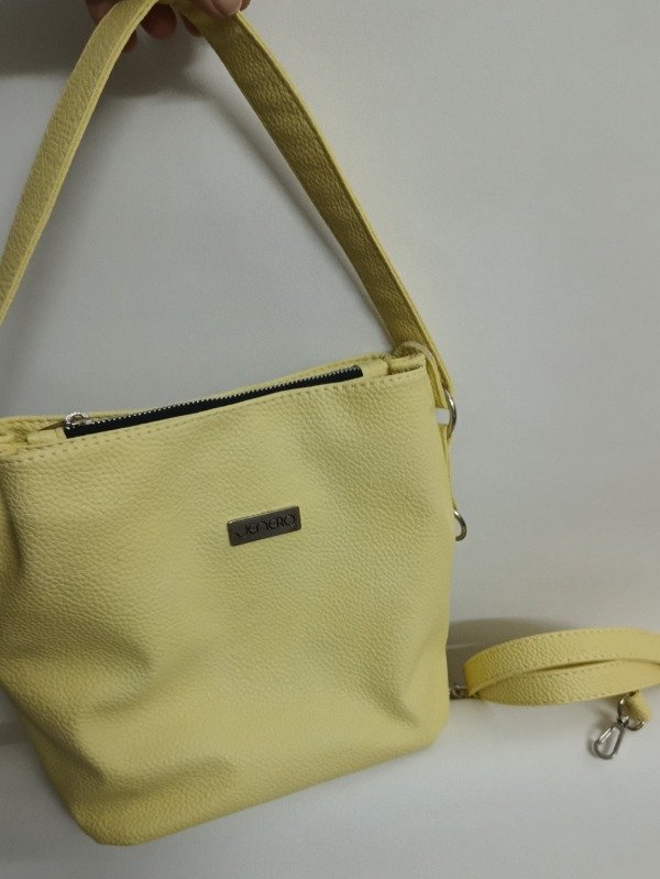 Producto - CARTERA TESSA AMARILLA