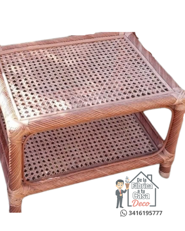 Producto - Mesas Entorchado en mimbre rosado