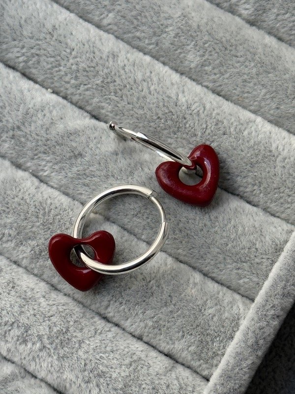Producto - Aros ABlanco - corazones rojo