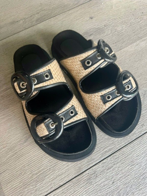 Producto - FADIA cuero negro