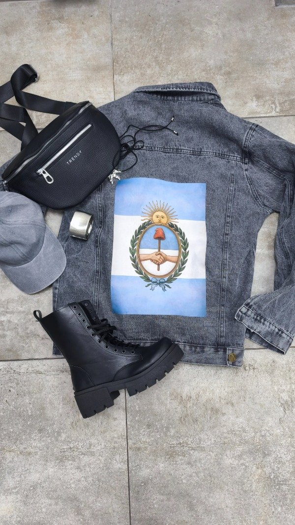 Producto - Campera Escudo